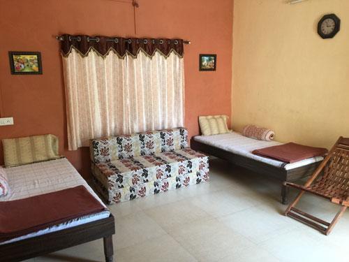 Mtdc Approved Mohiniraj Guest House Насик Экстерьер фото